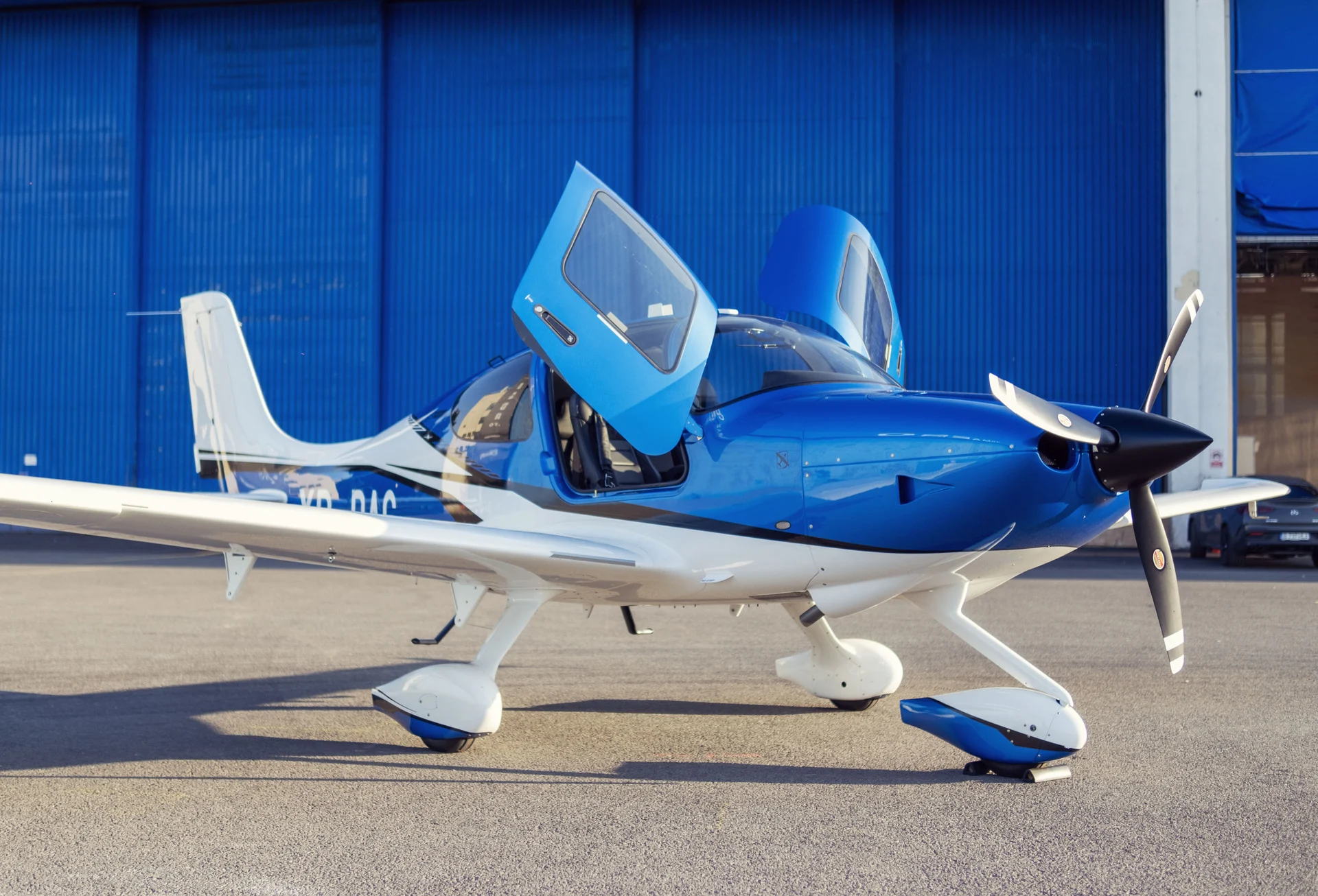 Cirrus training fleet on the ramp